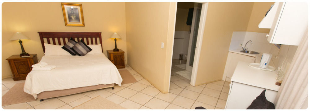 Loerie Guesthouse フッドスプルイト エクステリア 写真