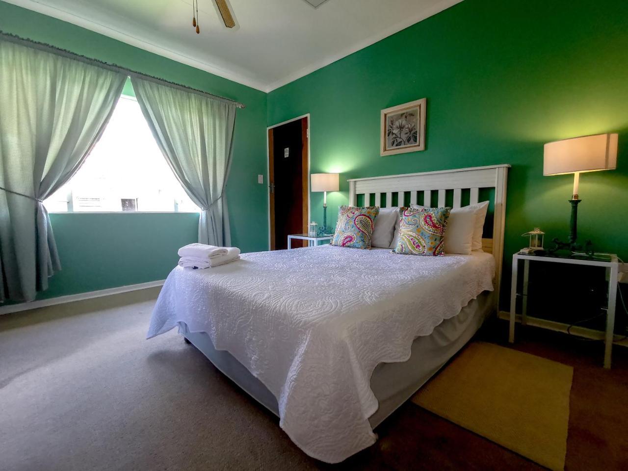 Loerie Guesthouse フッドスプルイト エクステリア 写真